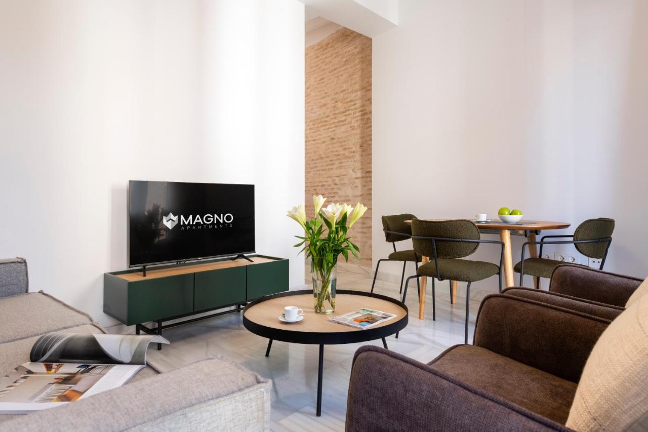 Magno Apartments San Gil - Shared Jacuzzi Sevilla Buitenkant foto