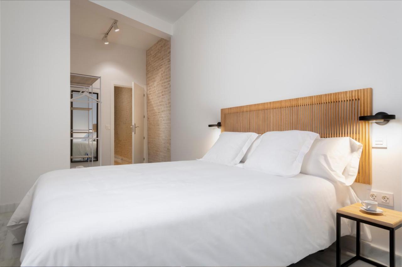 Magno Apartments San Gil - Shared Jacuzzi Sevilla Buitenkant foto