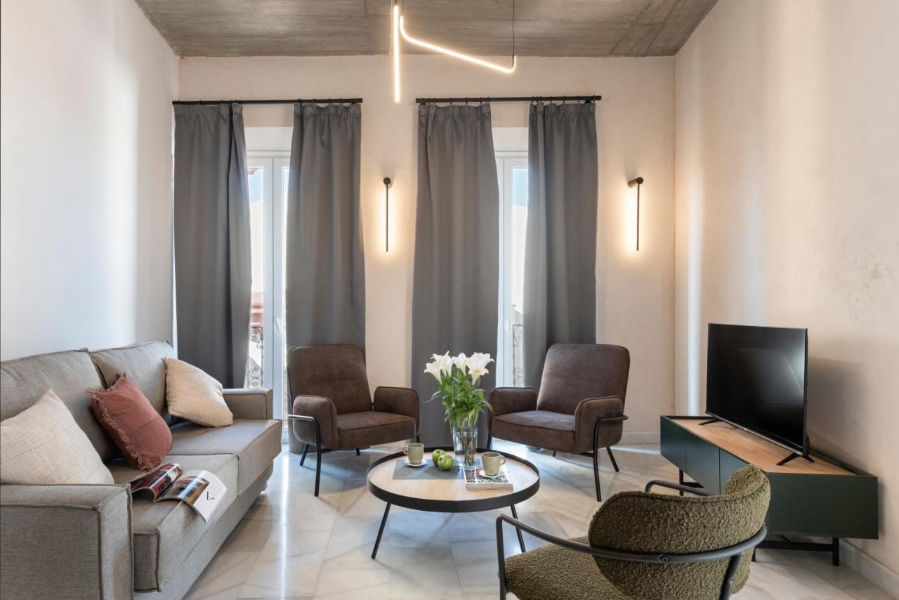 Magno Apartments San Gil - Shared Jacuzzi Sevilla Buitenkant foto
