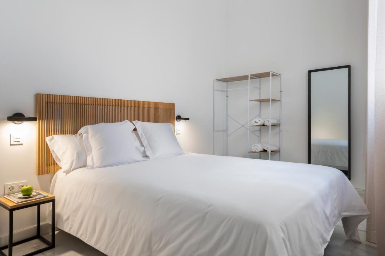 Magno Apartments San Gil - Shared Jacuzzi Sevilla Buitenkant foto