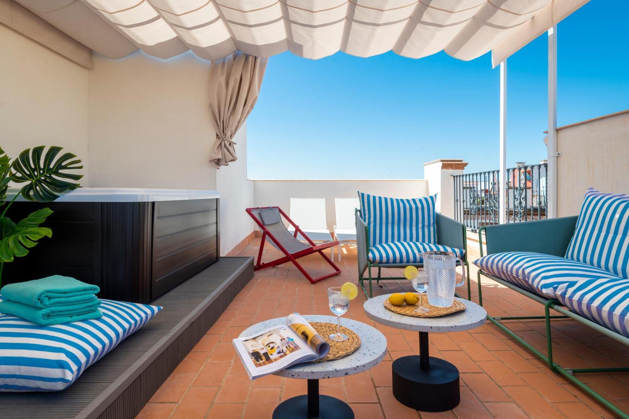 Magno Apartments San Gil - Shared Jacuzzi Sevilla Buitenkant foto